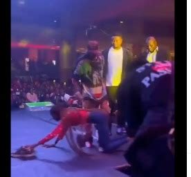 davido wears gucci sneakers|Davido gifts fan ₦2m and sneakers on stage .